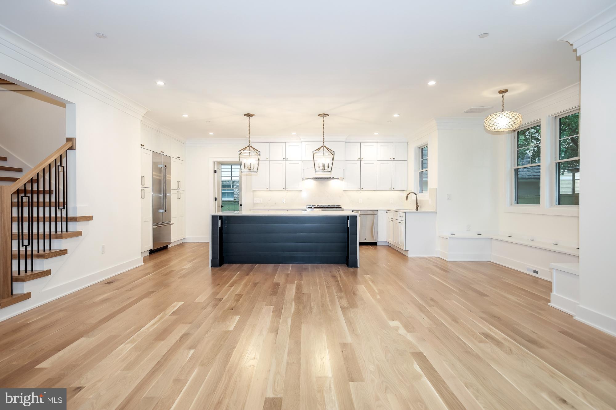 AYRLAWN - Residential