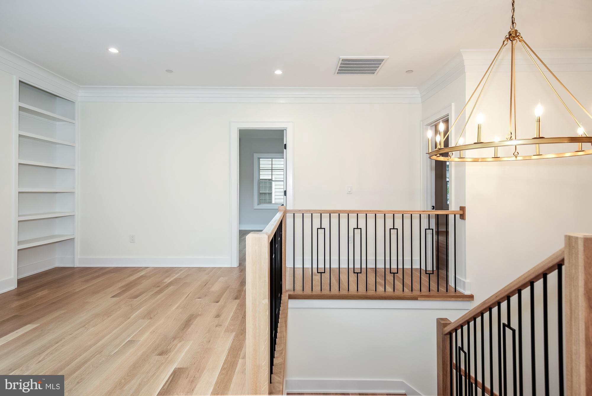 AYRLAWN - Residential