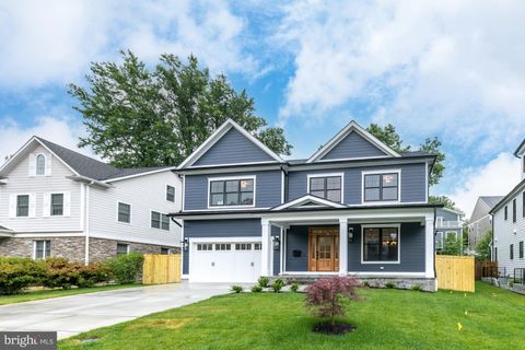Photo of 5812 SONOMA RD, BETHESDA, MD 20817 (MLS # MDMC2102954) Photo of 5812 SONOMA RD, BETHESDA, MD 20817 (MLS # MDMC2102954)