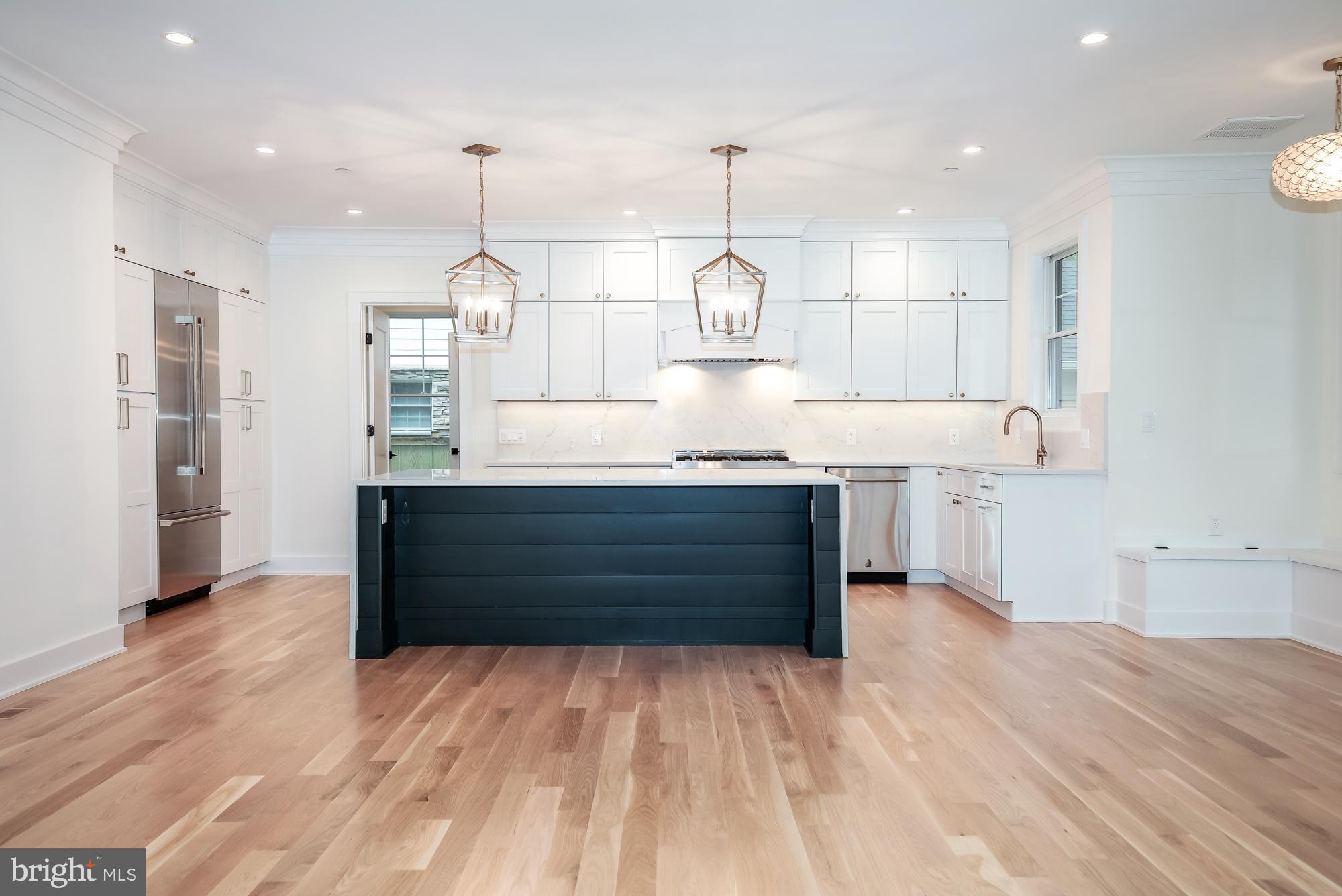 AYRLAWN - Residential