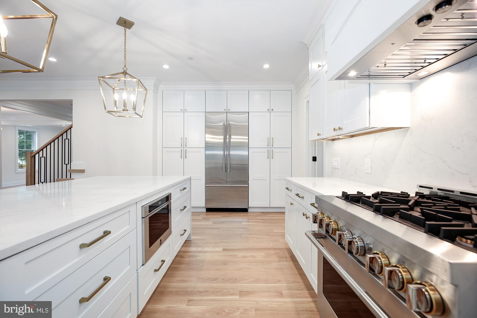 AYRLAWN - Residential