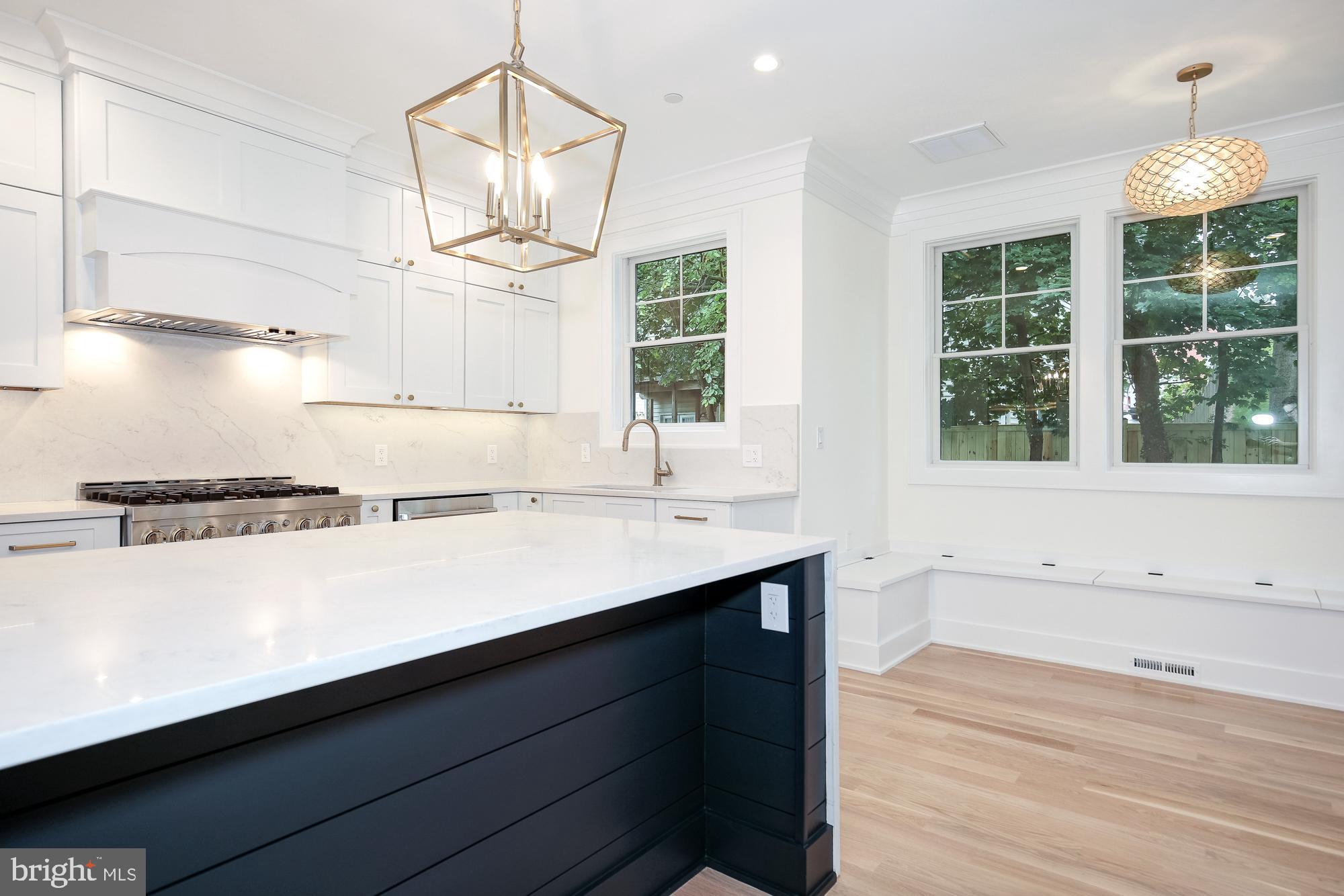 AYRLAWN - Residential