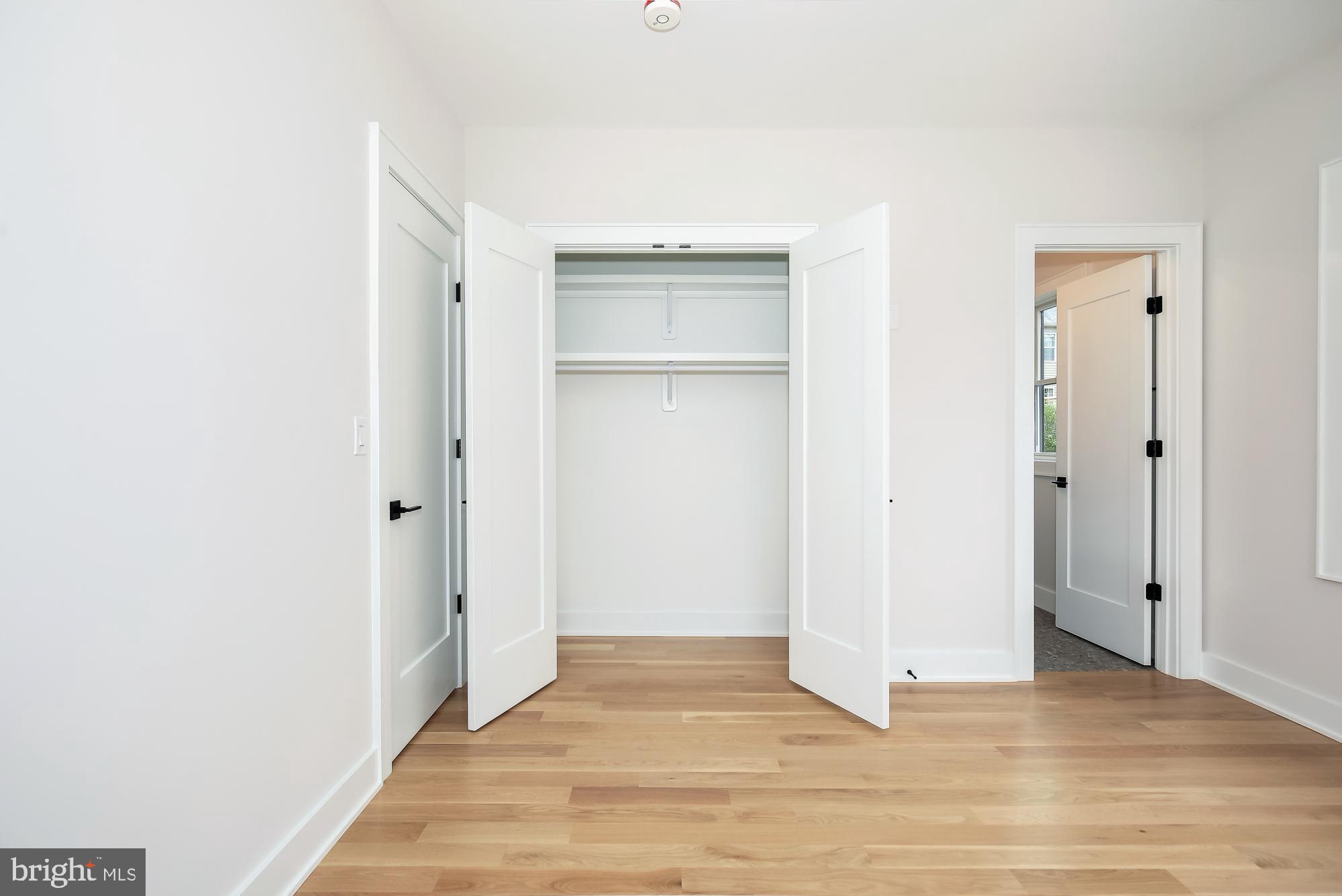 AYRLAWN - Residential