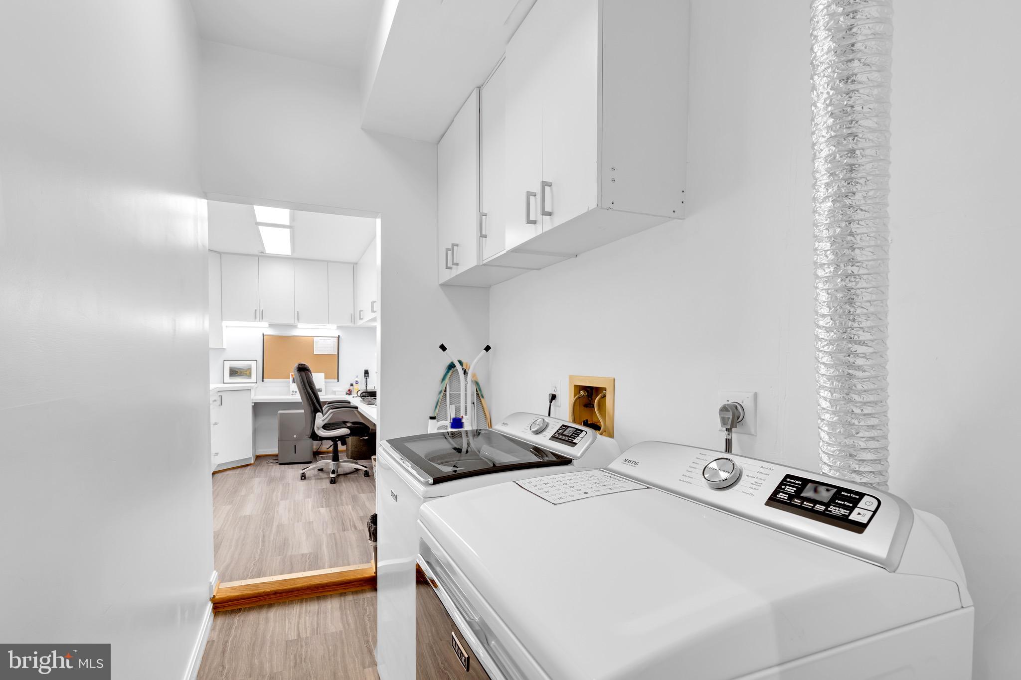 HAMPTONS OF MCLEAN - Residential