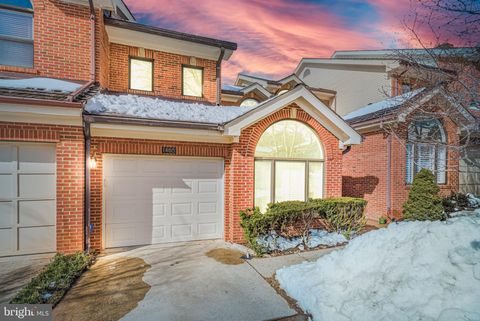 1465 HAMPTON HILL CIRCLE MCLEAN VA 22101