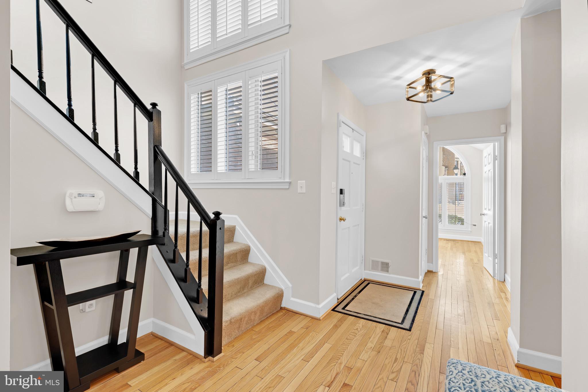 HAMPTONS OF MCLEAN - Residential