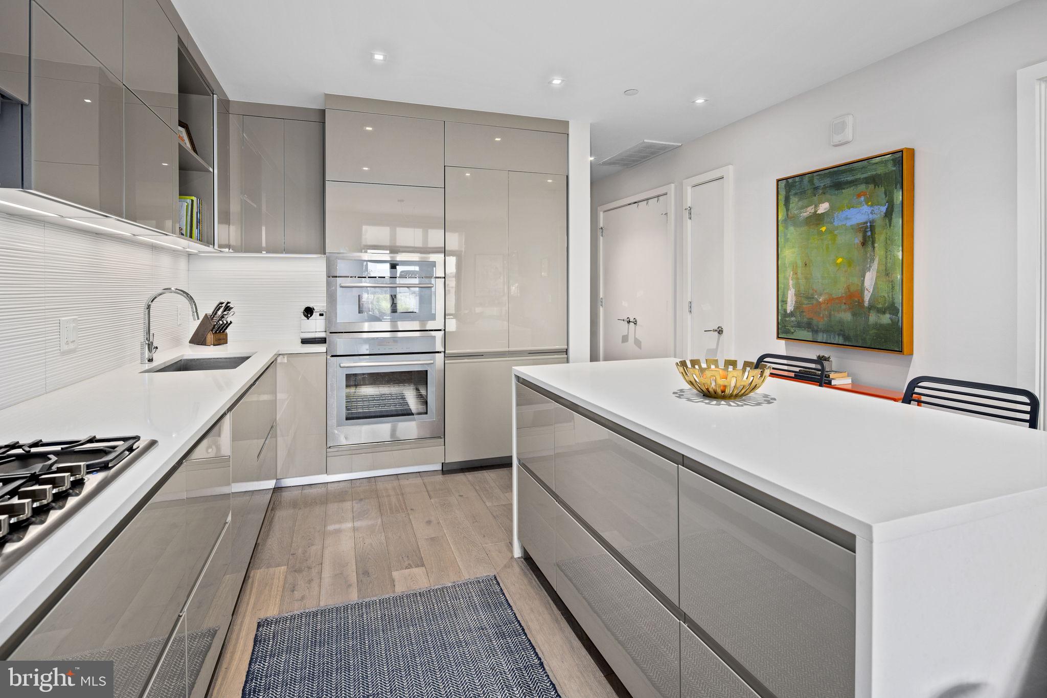 810 O STREET NW 305