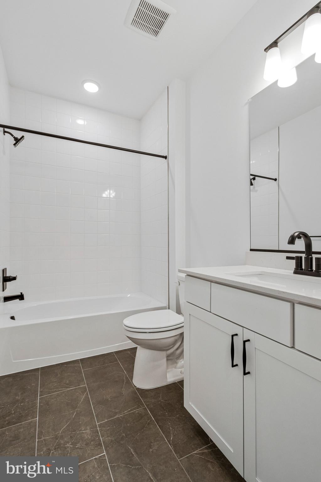 ST JAMES - Residential