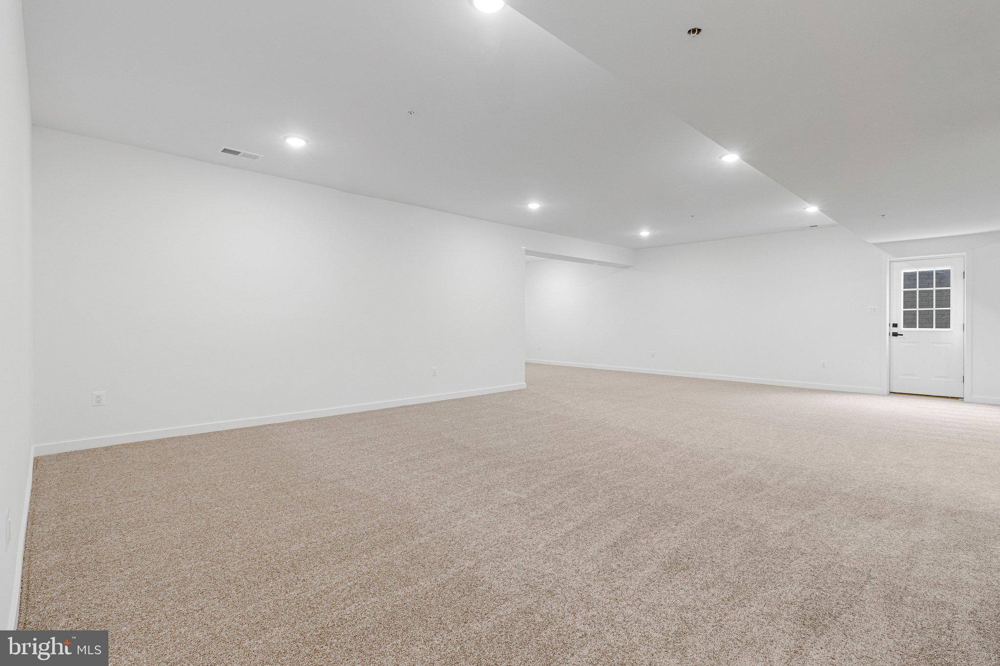 ST JAMES - Residential