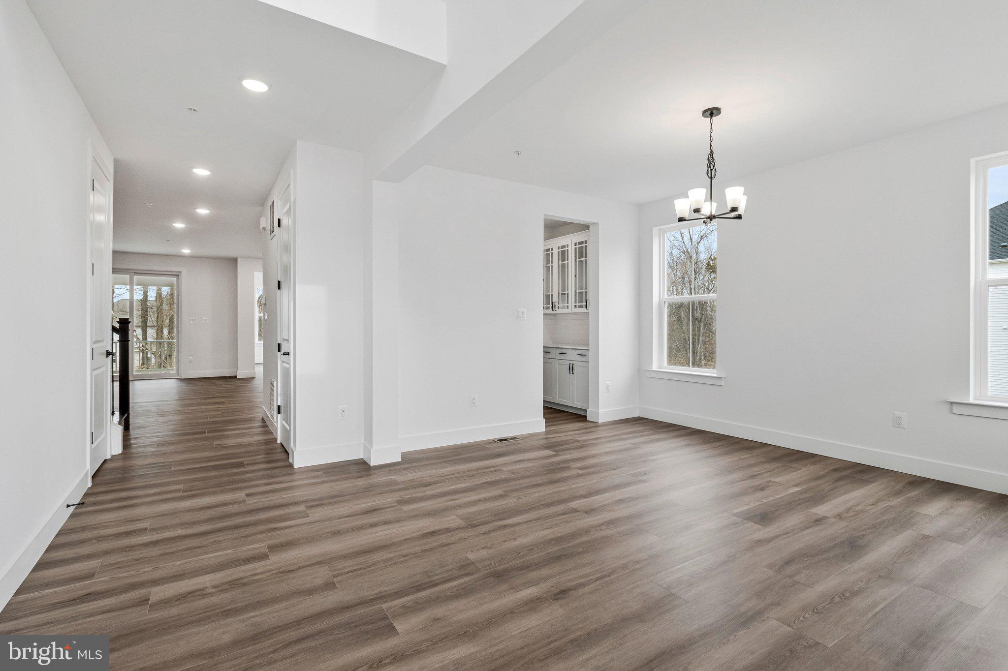 ST JAMES - Residential