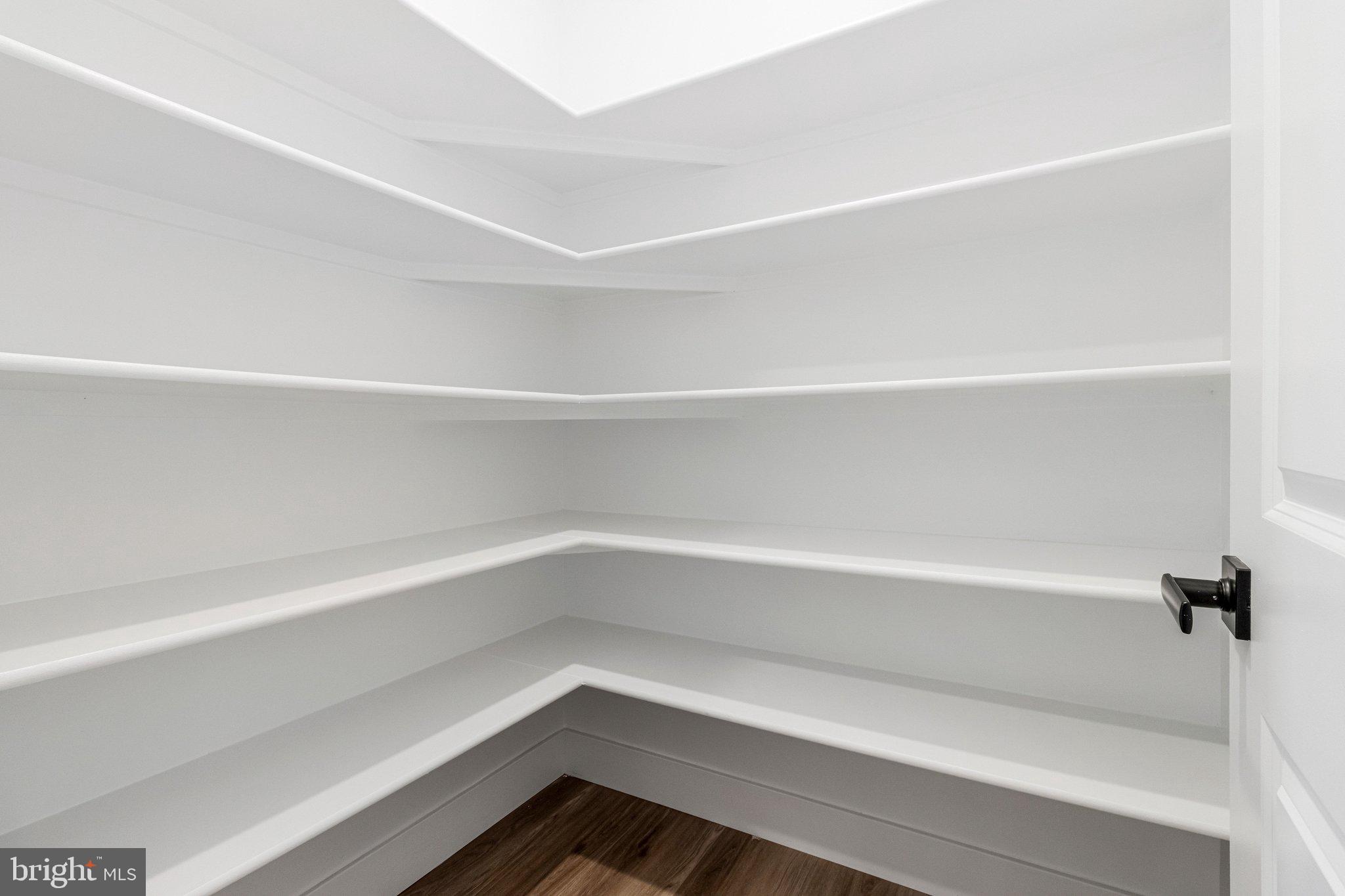 ST JAMES - Residential