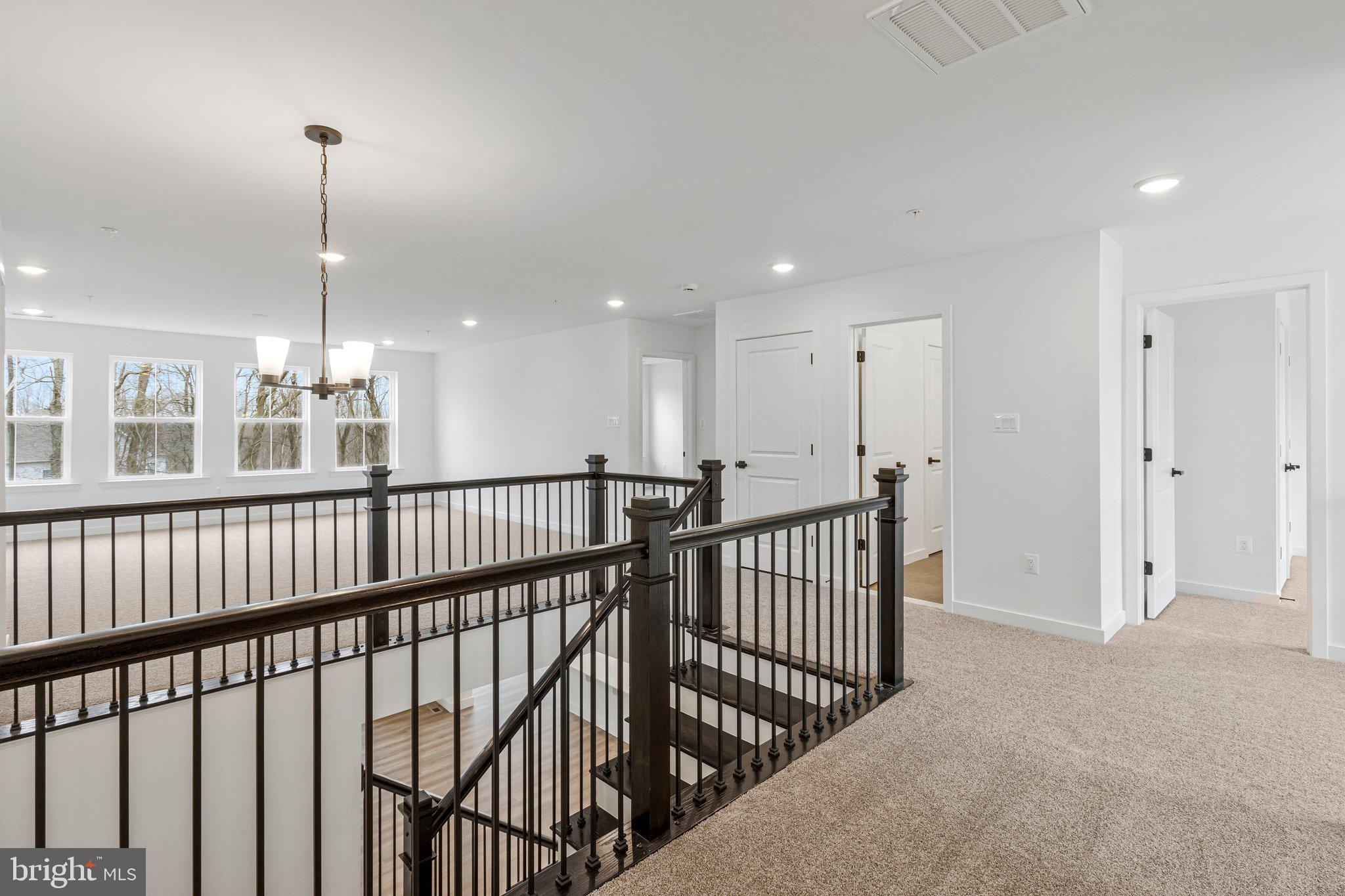 ST JAMES - Residential