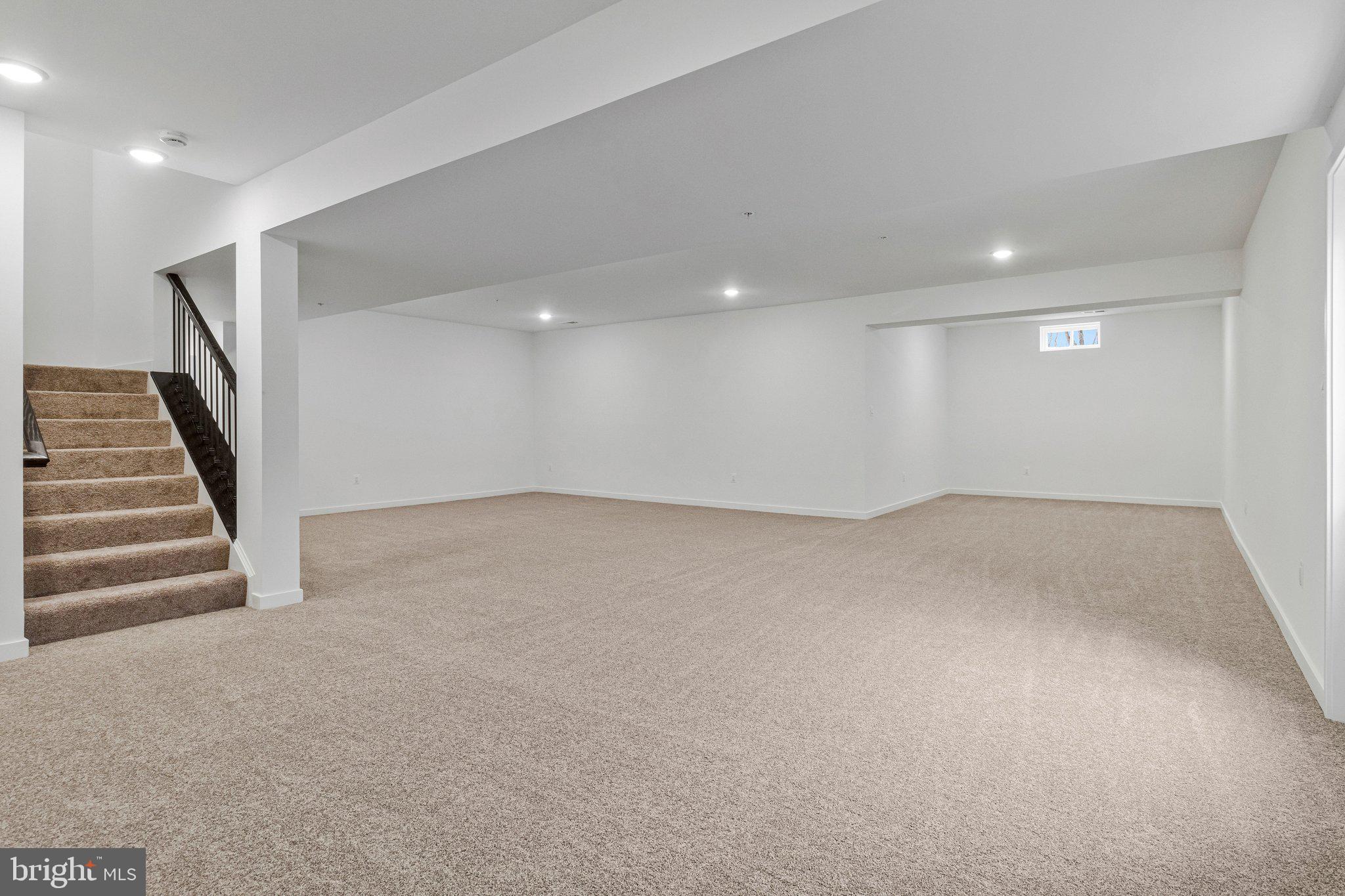 ST JAMES - Residential