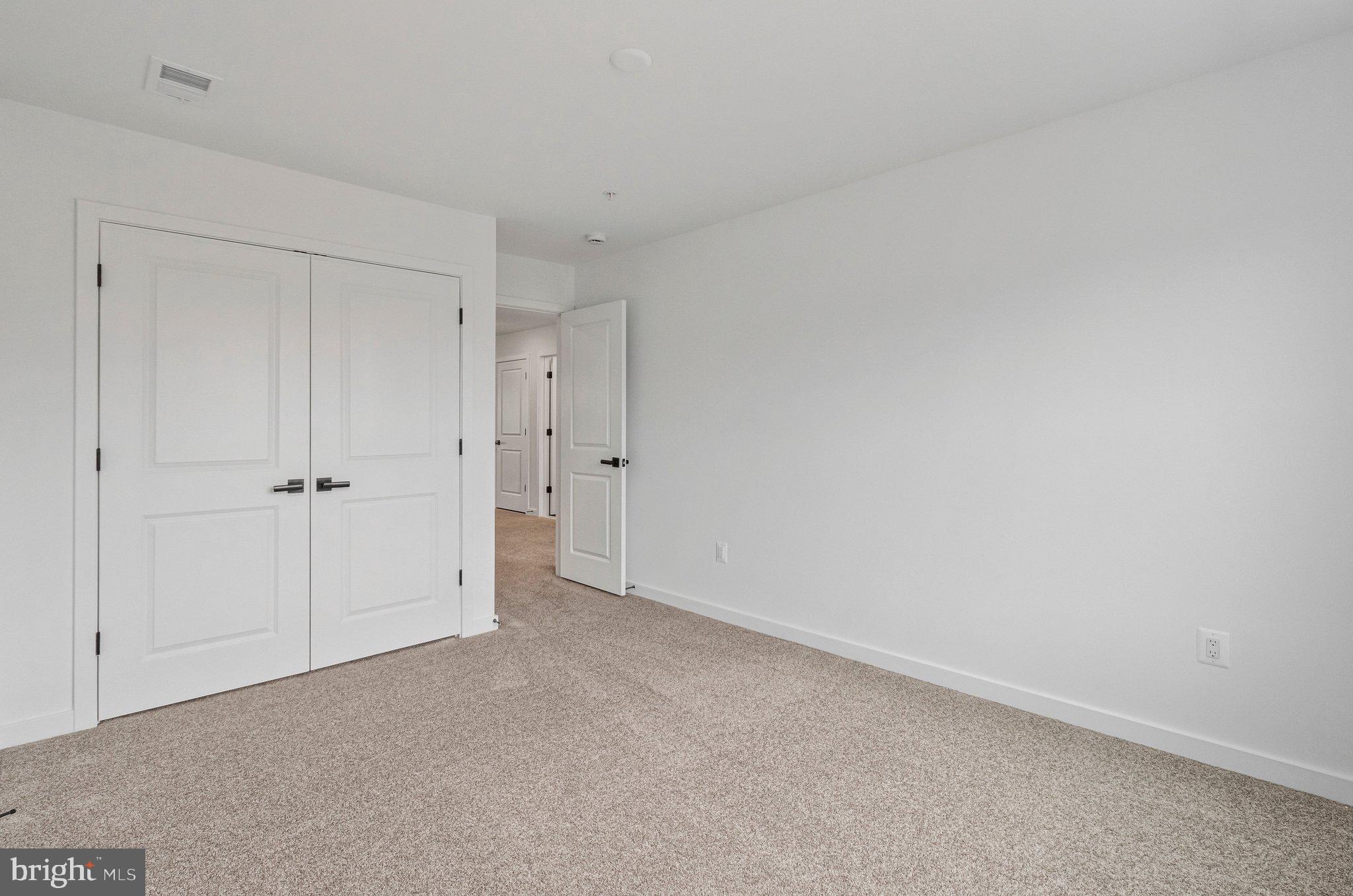 ST JAMES - Residential