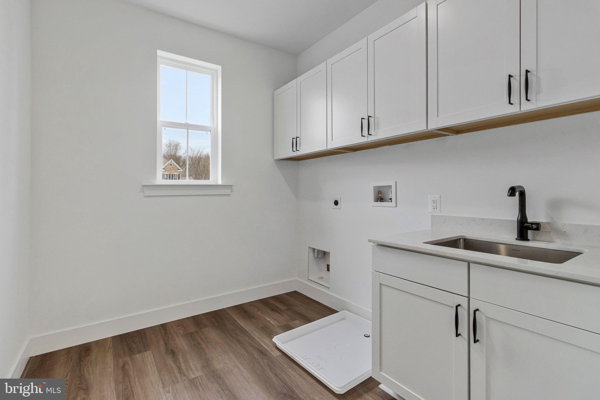 ST JAMES - Residential