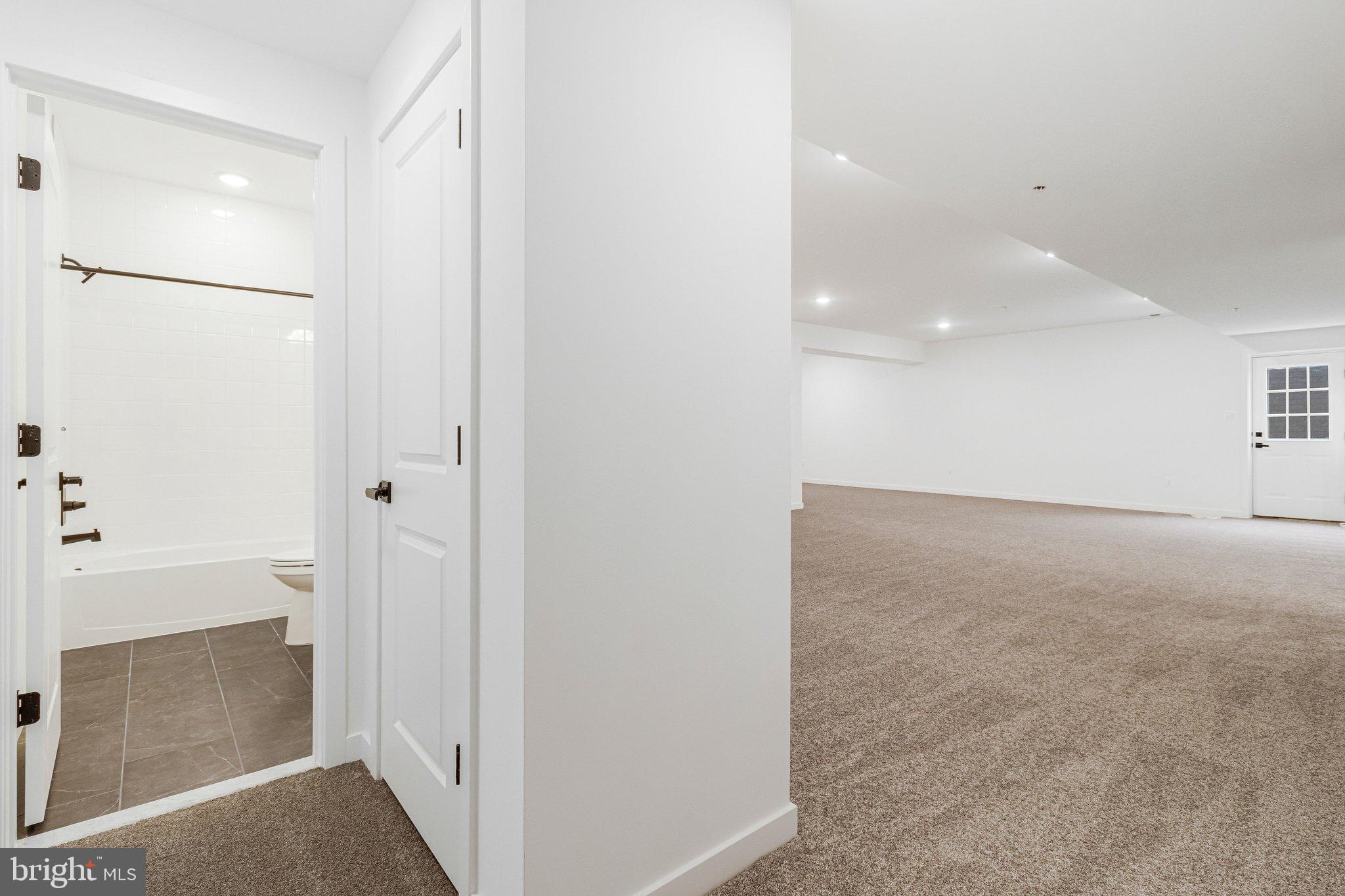 ST JAMES - Residential