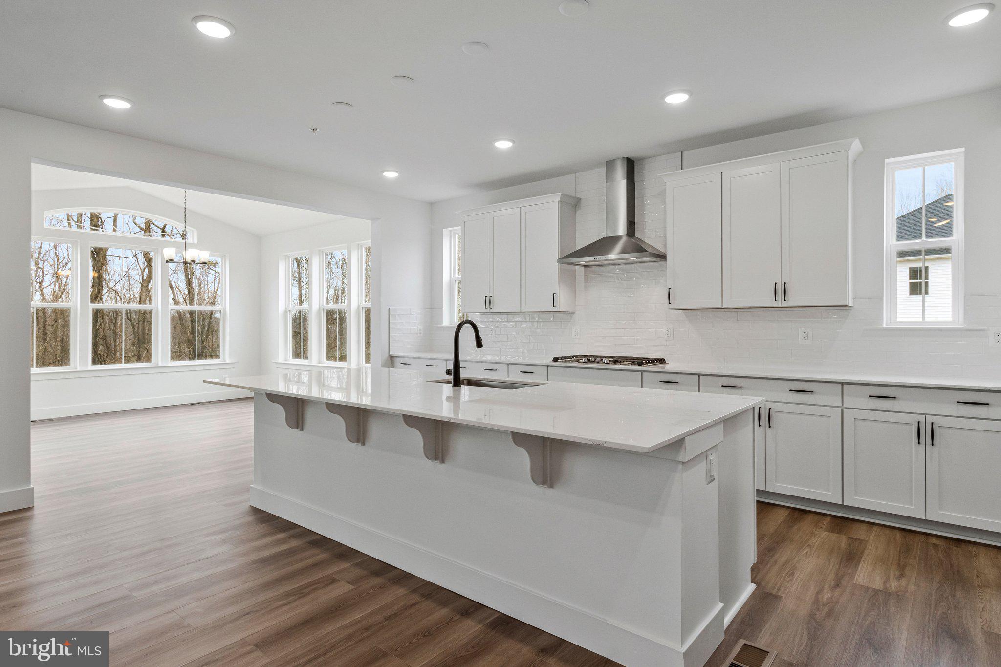 ST JAMES - Residential