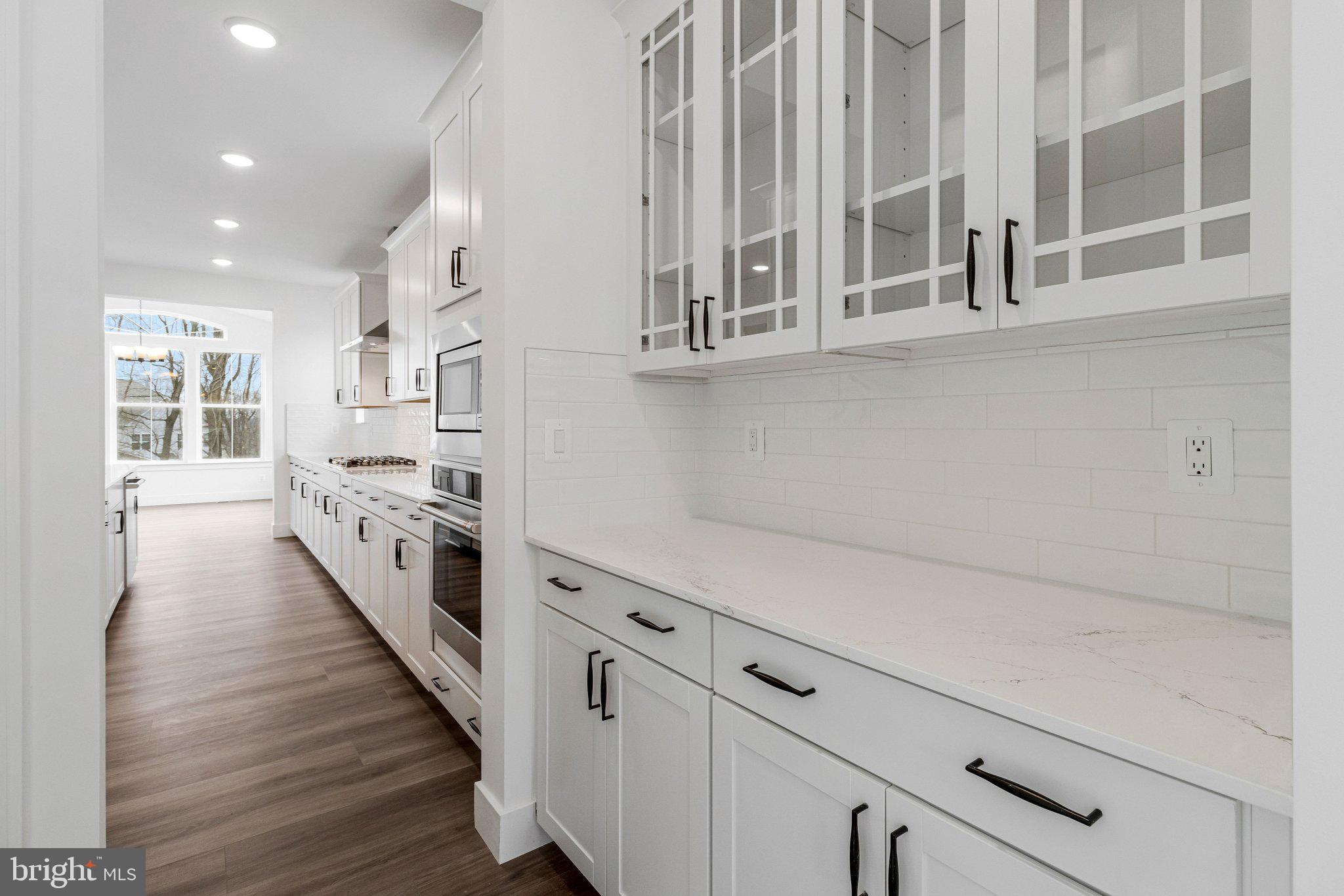 ST JAMES - Residential