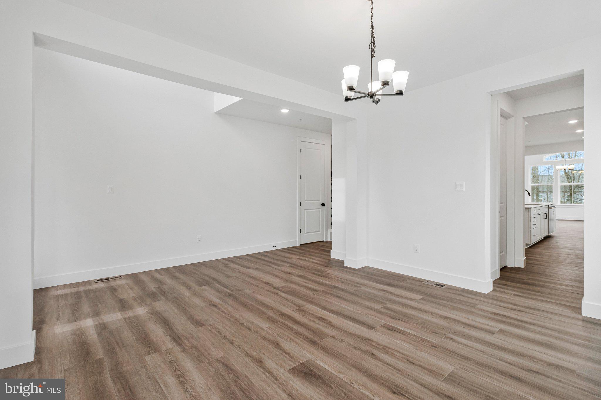 ST JAMES - Residential