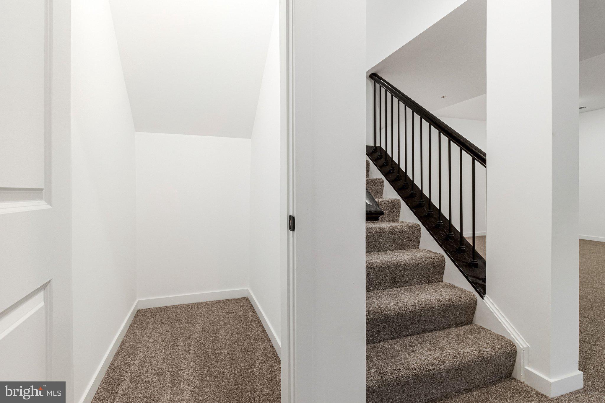 ST JAMES - Residential