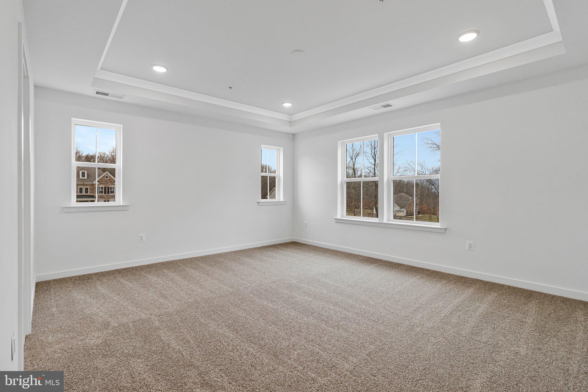 ST JAMES - Residential