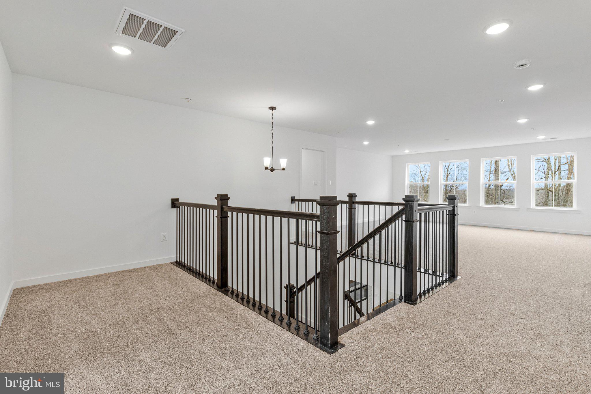 ST JAMES - Residential