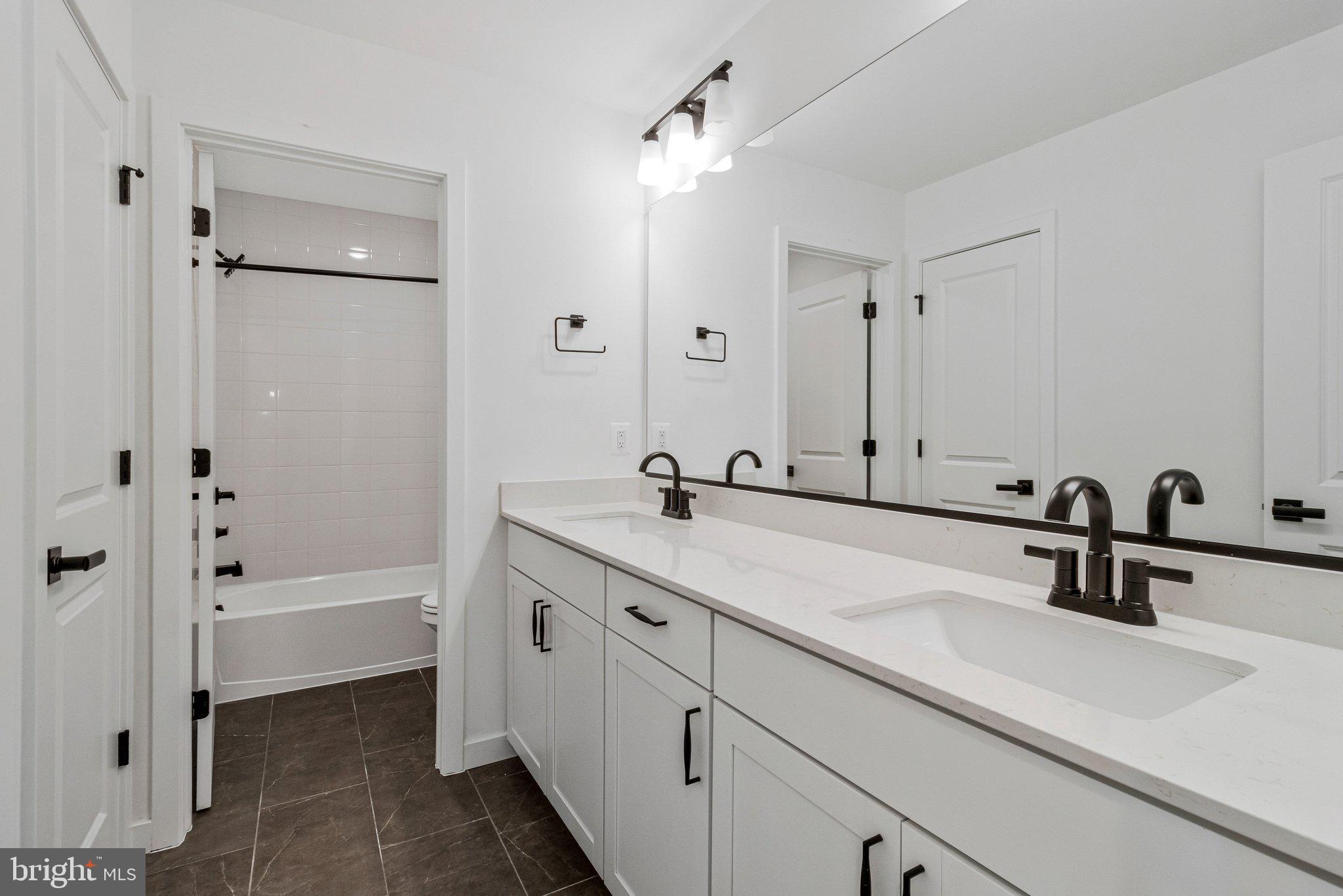 ST JAMES - Residential