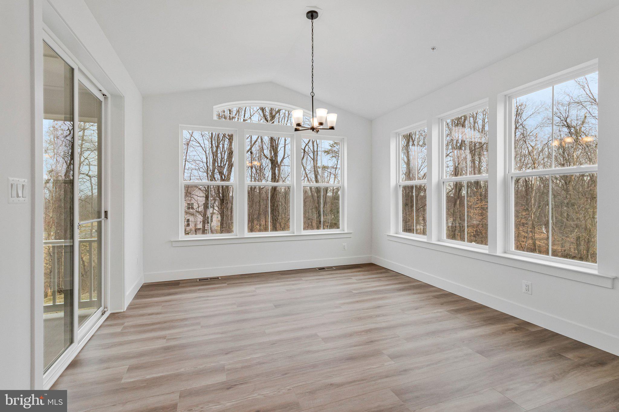 ST JAMES - Residential