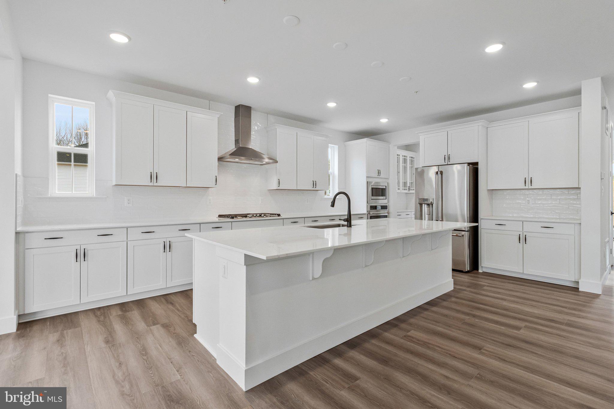 ST JAMES - Residential