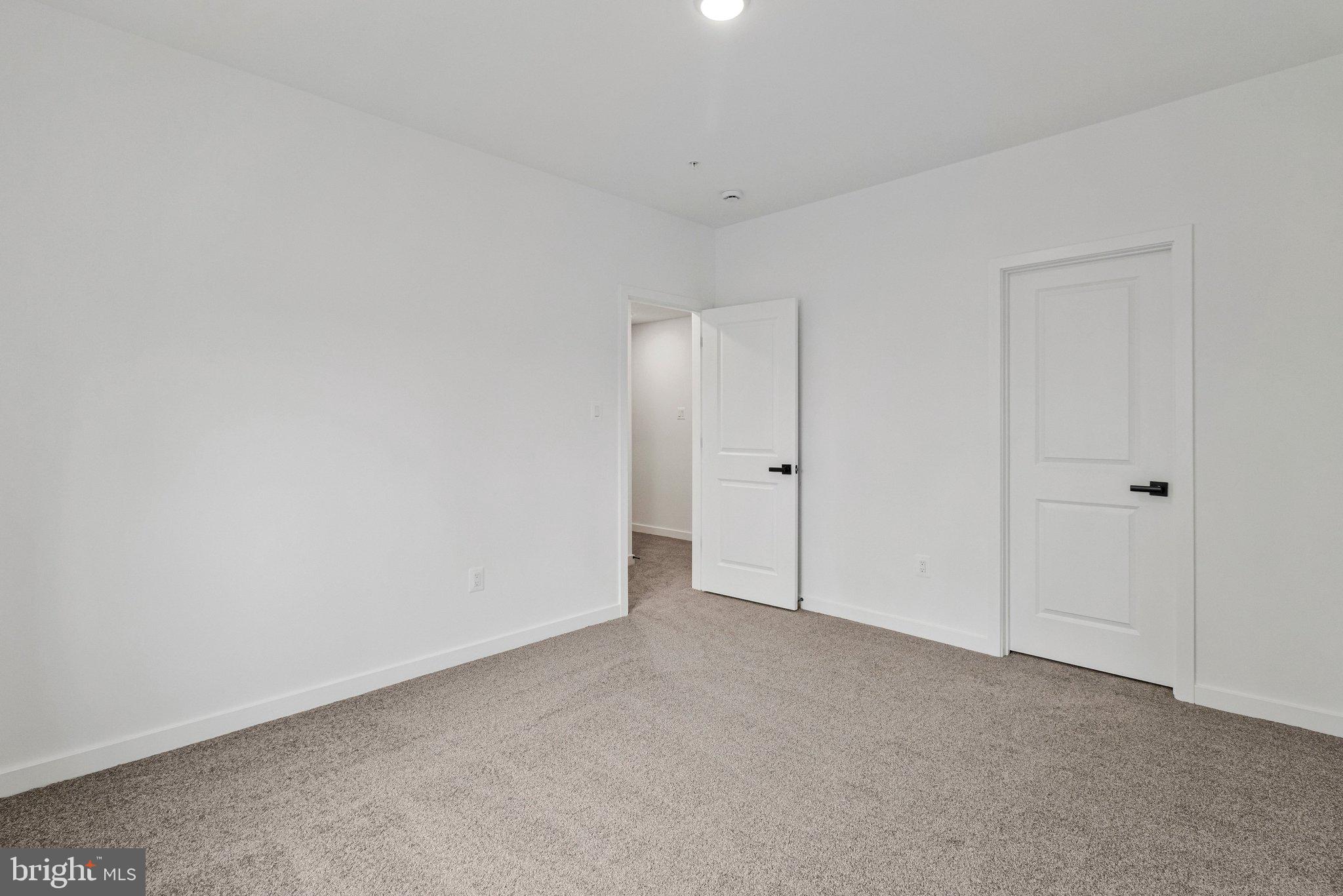 ST JAMES - Residential