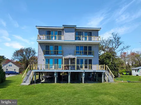 7677 East Side Road, Chincoteague Island, VA MLS: VAAC2001794