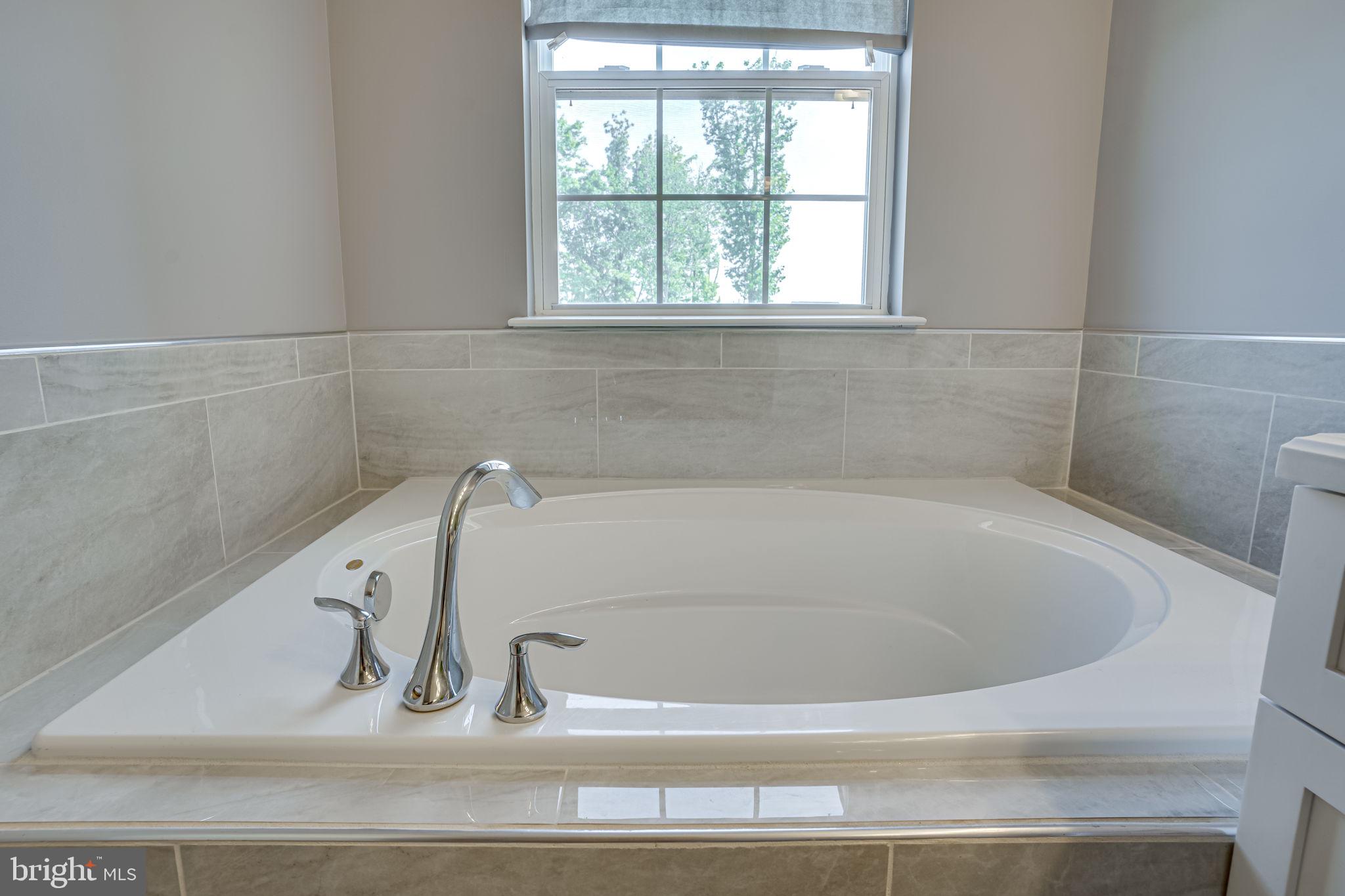 GLENEAGLES TOWNHOMES - Residential