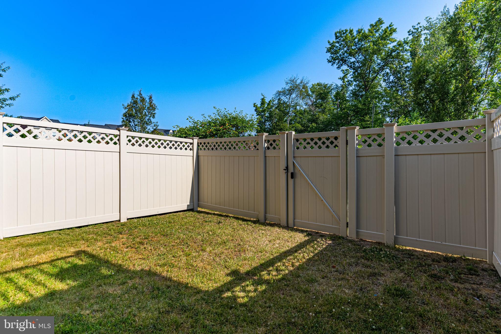 GLENEAGLES TOWNHOMES - Residential