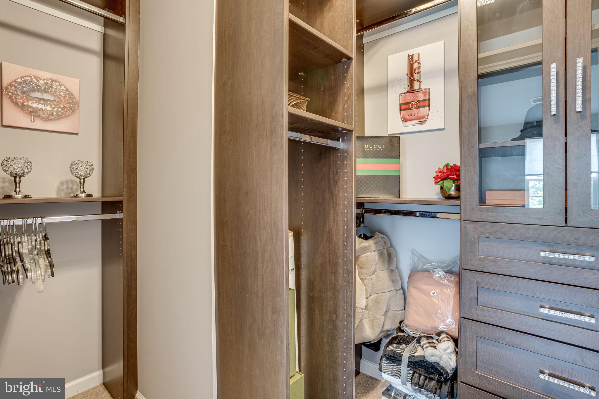 GLENEAGLES TOWNHOMES - Residential