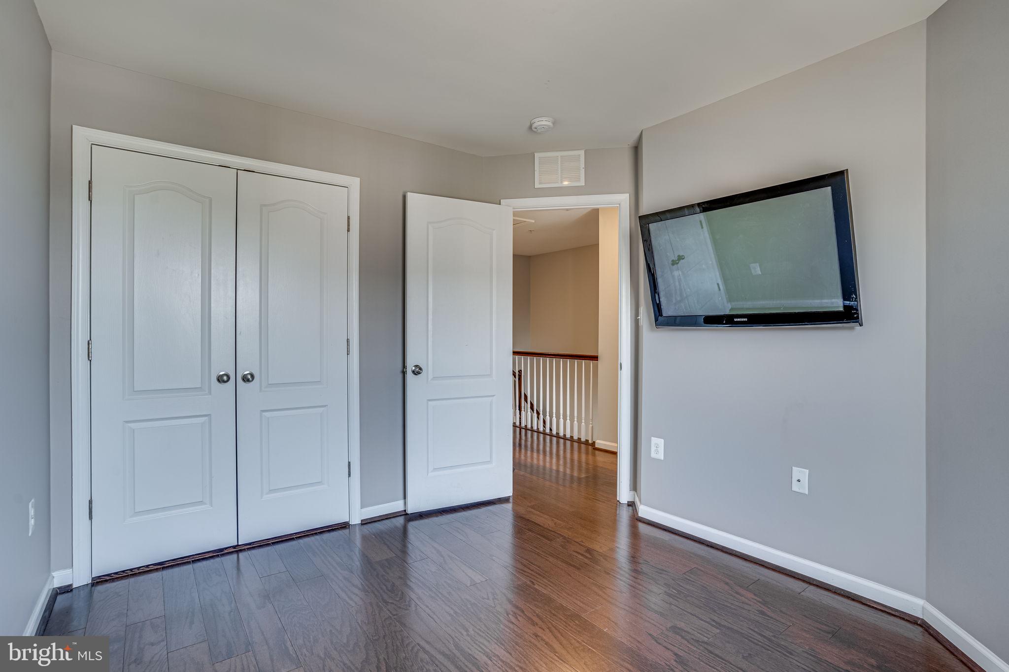 GLENEAGLES TOWNHOMES - Residential