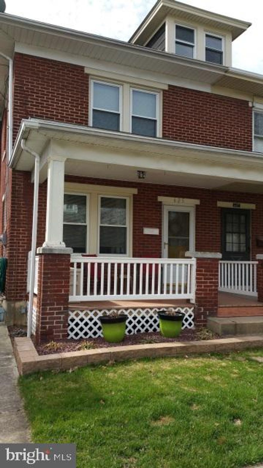 Wow! What a delight!! Mint move-in condition. Upgrades Galore inc. Windows, Doors,Maintenance Free Trex Porch/Deck, CAC, 1st fl  1/2 Ba/laundry"Awesome 1st fl Family Room". Fresh paint, new carpet & light fixtures. Situated in a most pleasant neighborhood, wide streets, plenty of parking front & back. Rm to add gar. Easy commute York/Lancaster*MOTIVATED SELLERS!!