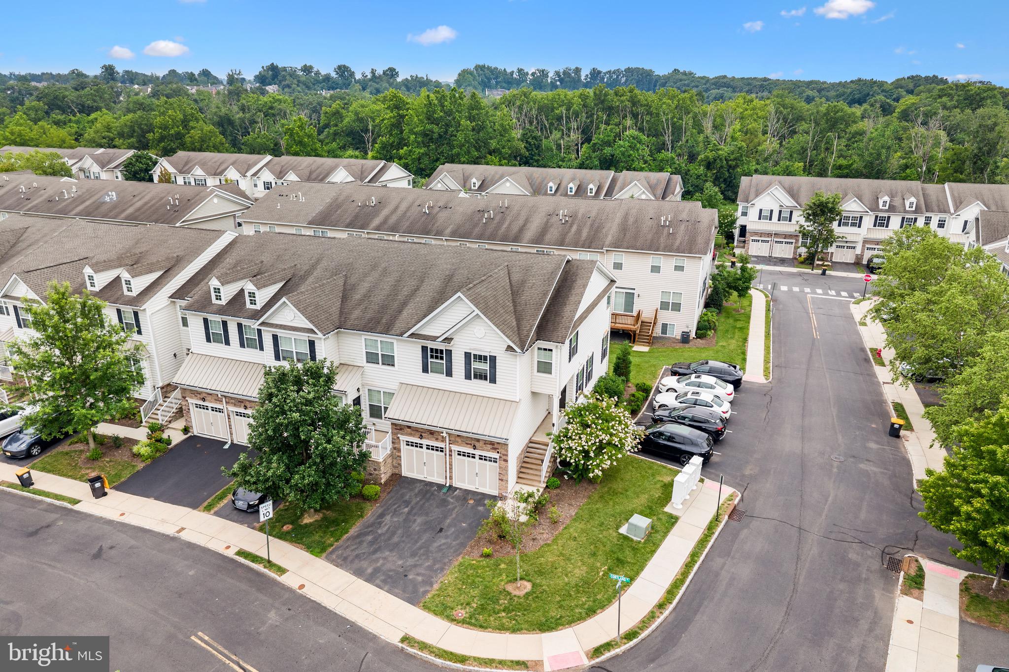 33 CORTLAND PLACE