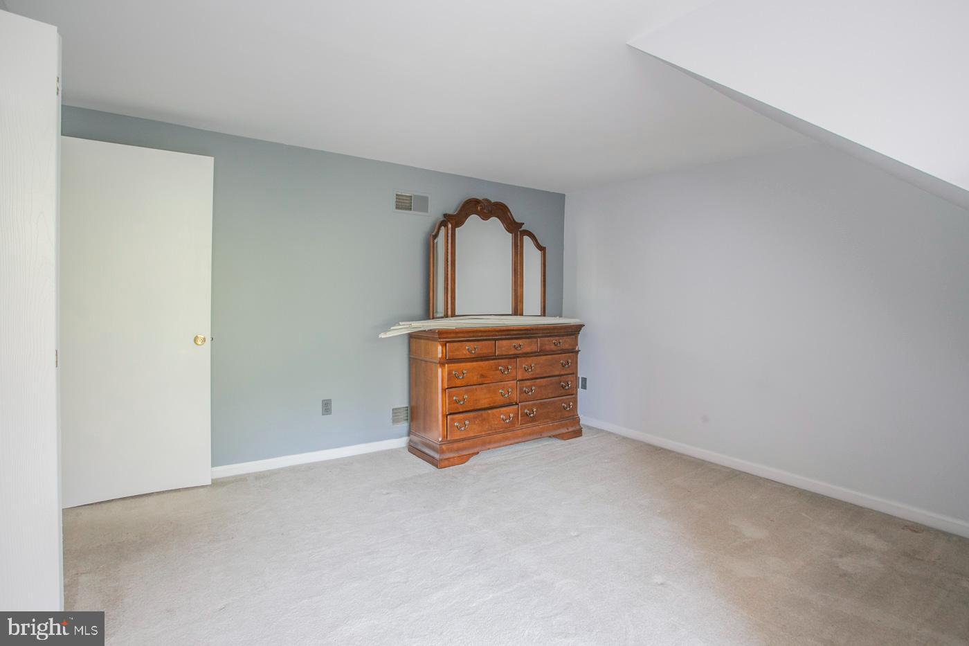 WEST POINTE RIDGE - Residential