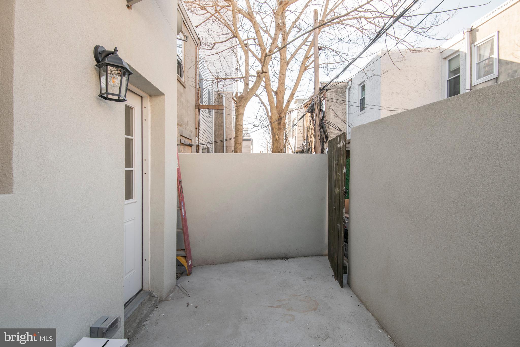 POINT BREEZE - Residential