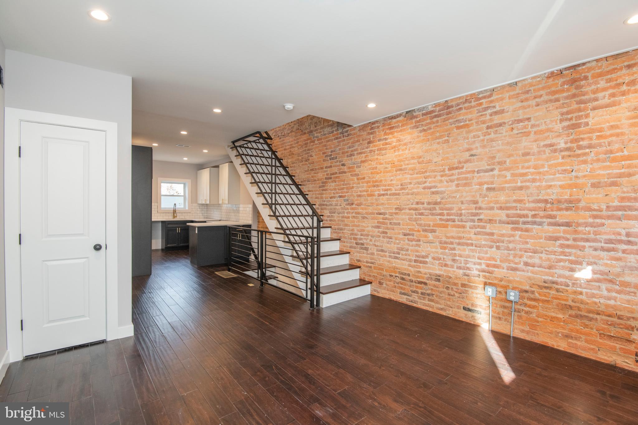 POINT BREEZE - Residential