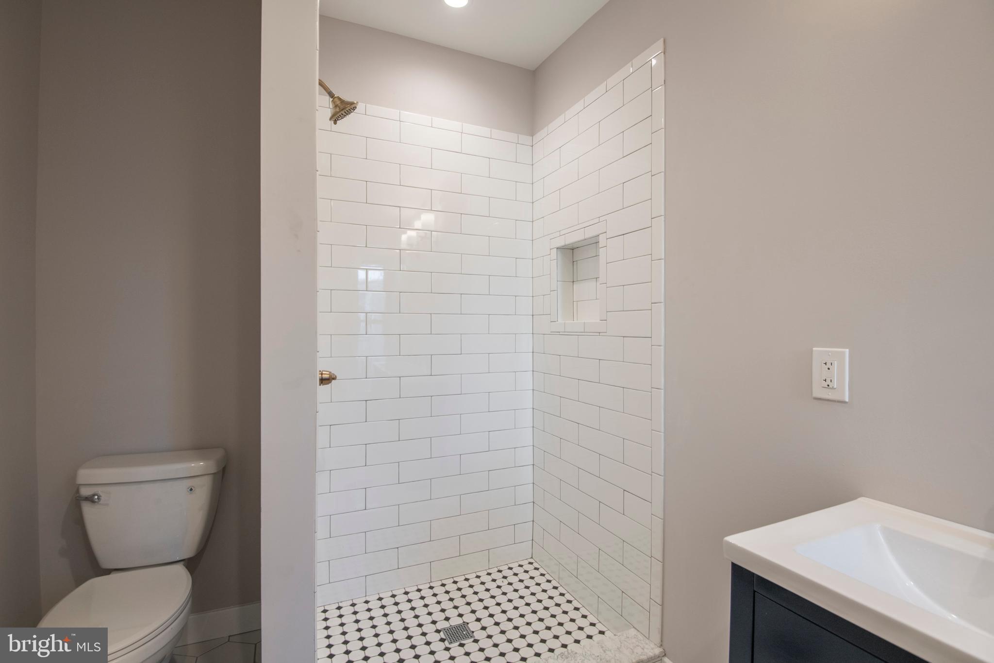 POINT BREEZE - Residential