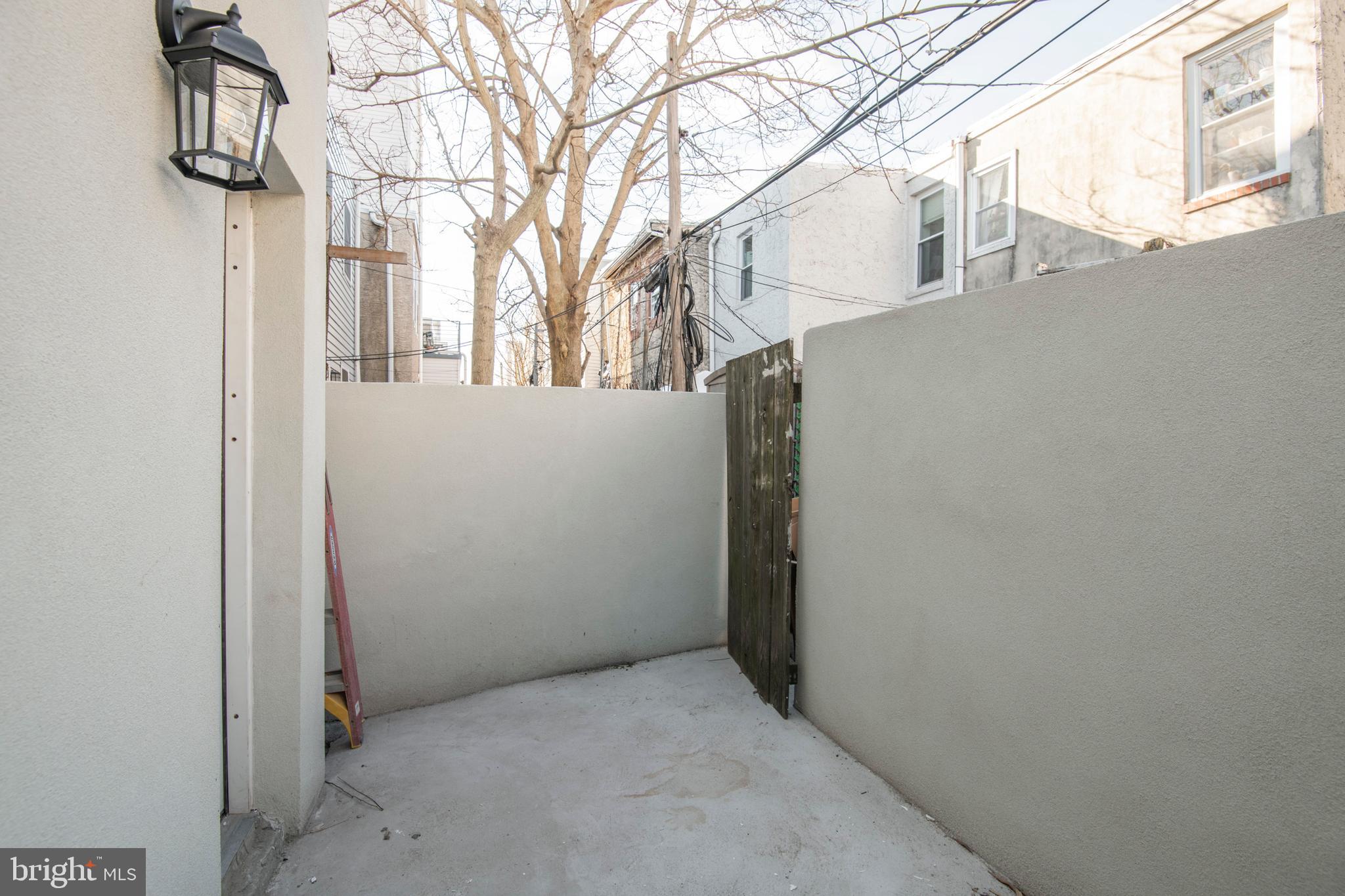 POINT BREEZE - Residential