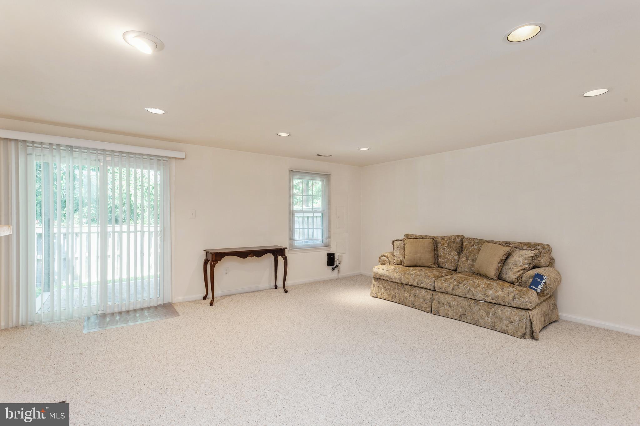 SUFFOLK PLACE - Residential