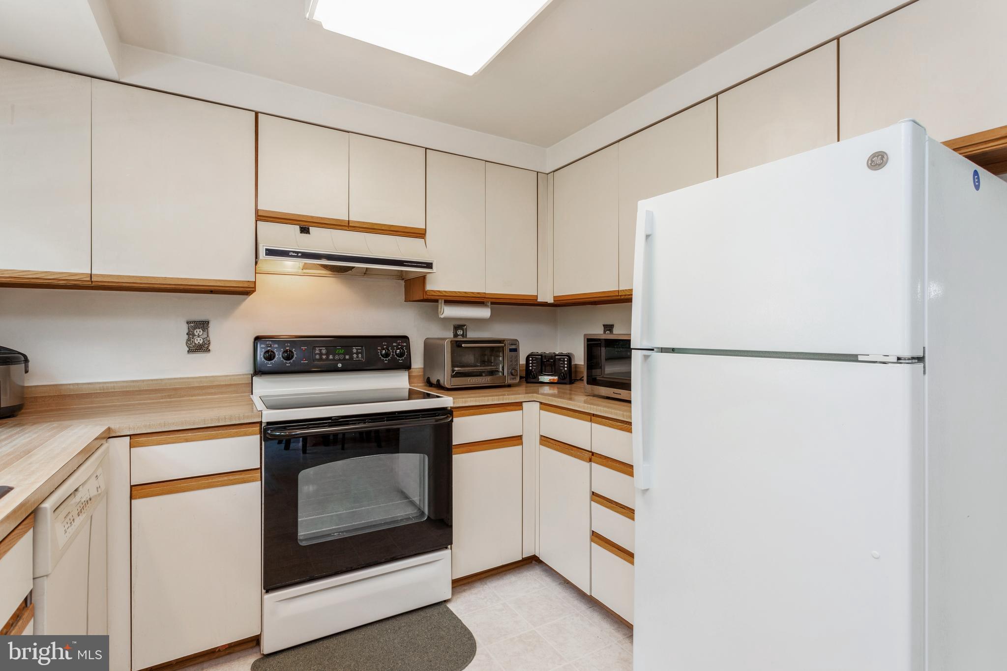 SUFFOLK PLACE - Residential