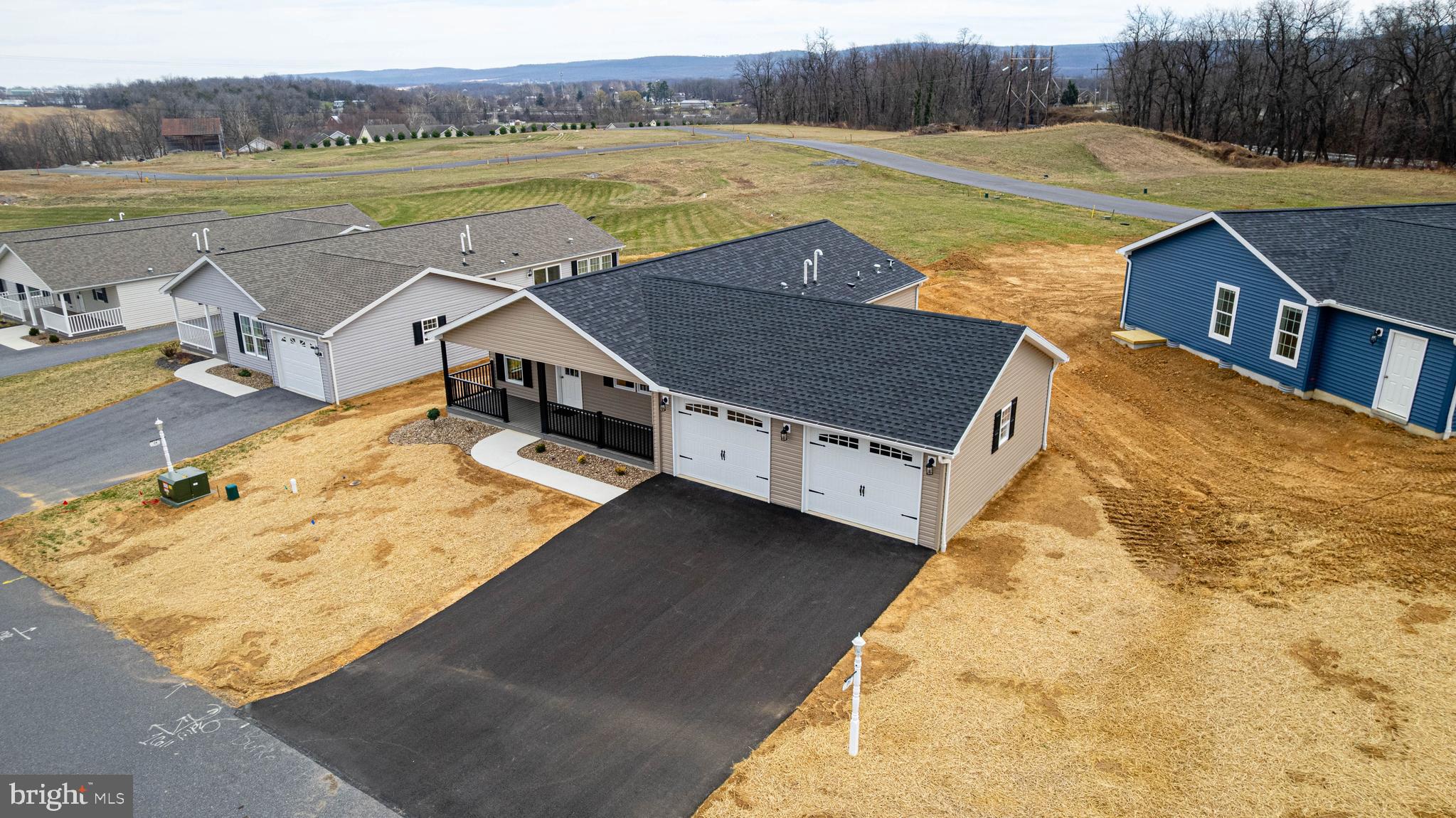 SHIPPENSBURG VILLAGE - Residential