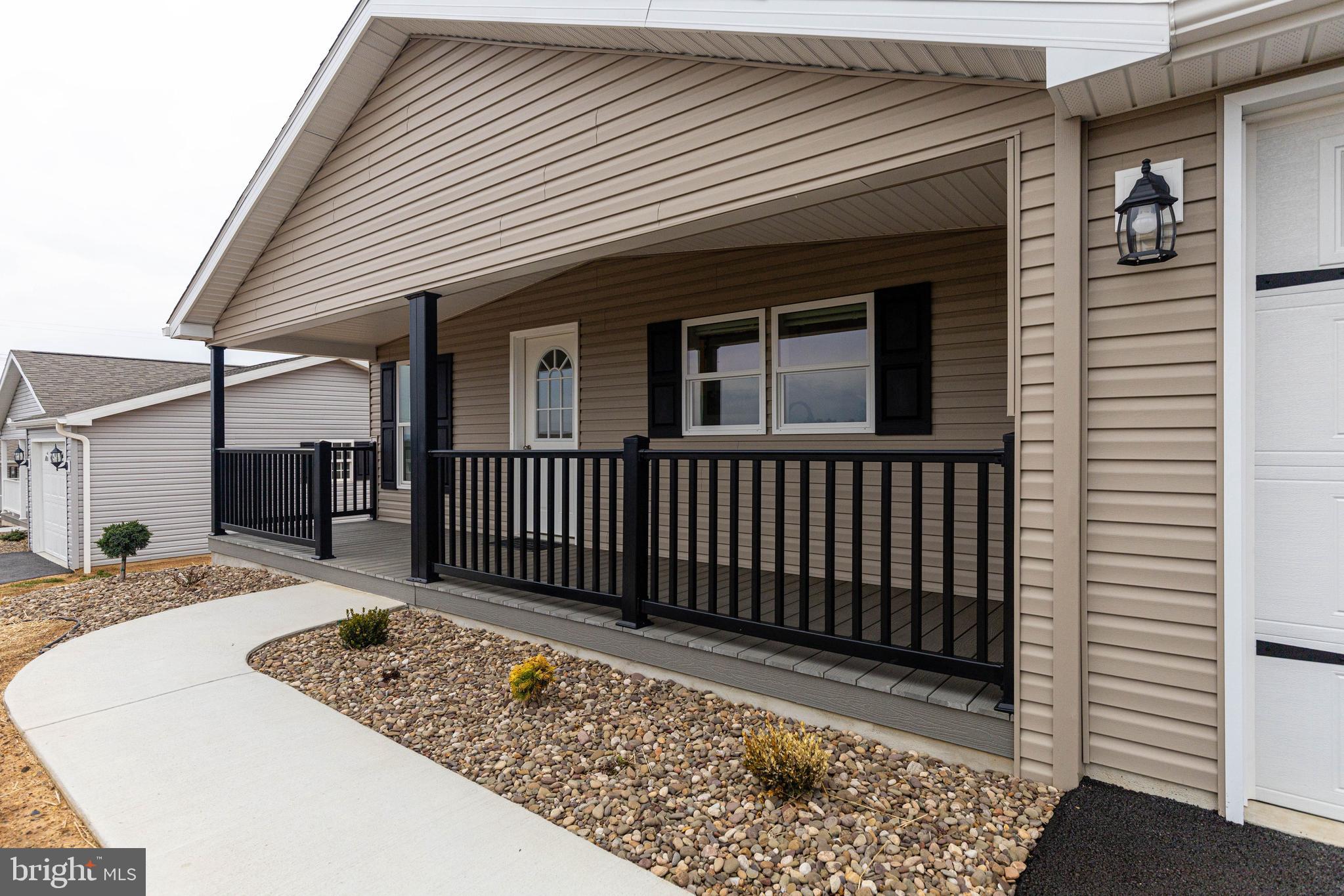 SHIPPENSBURG VILLAGE - Residential