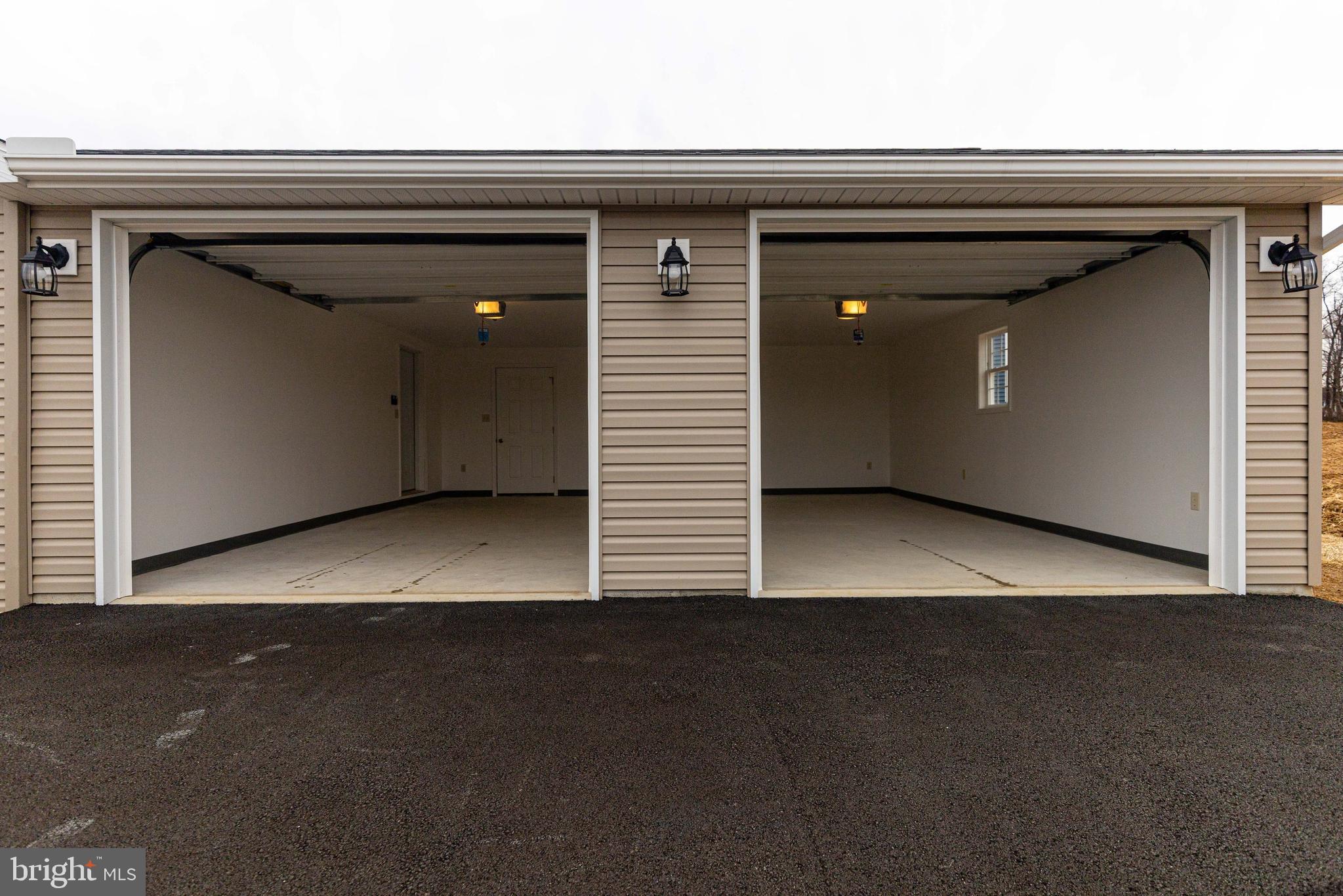 SHIPPENSBURG VILLAGE - Residential