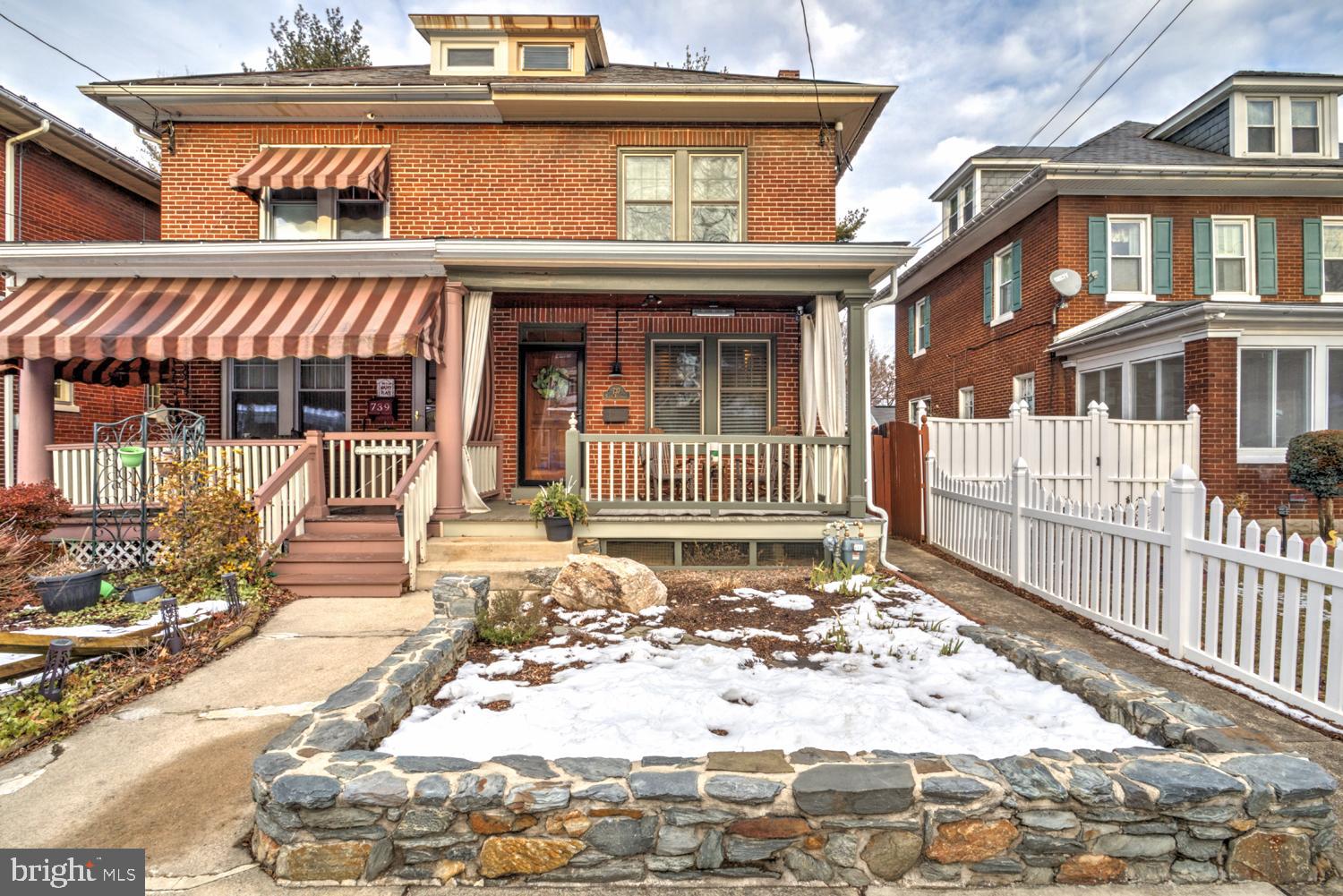 737 N RESERVOIR STREET