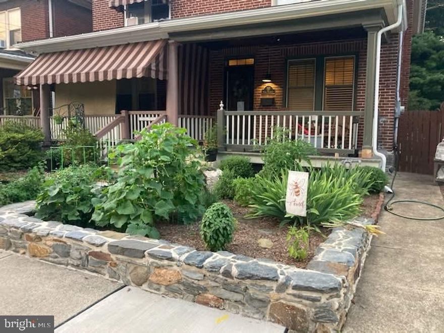 Welcome home to this beautifully updated twin featuring fresh paint and stylish decor throughout. Enjoy the convenience of all appliances staying, including a washer, dryer & gas range, all less than I year old. Major mechanical updates bring peace of mind with a new HVAC system and Central Air installed in 2018, complete with new ductwork, plus new insulated replacement windows and a new back door with integrated blinds. The walk-up attic has a large dormer, and the attic is accessed off the hallway, which offers potential for a 4th BR, office, or flex space and is already equipped with a 60-amp subpanel, ready for finishing!! A newly remodeled first-floor half bath adds modern convenience.  A few more amenities...  Home also equipped with 2 stage whole house water filter, reverse osmosis drinking water system (connects to fridge also),  Bookshelf and TV are prewired with hidden wires...  

HUGE BONUS!!! Community Park joins property on the back property line.  Park has basketball courts and a wading pool for children!!  Don't miss this one! MOVE Right In!!