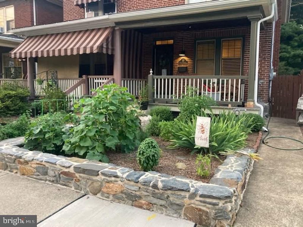 Photo of 737 N Reservoir Street, LANCASTER, PA 17602 (MLS # PALA2082338)